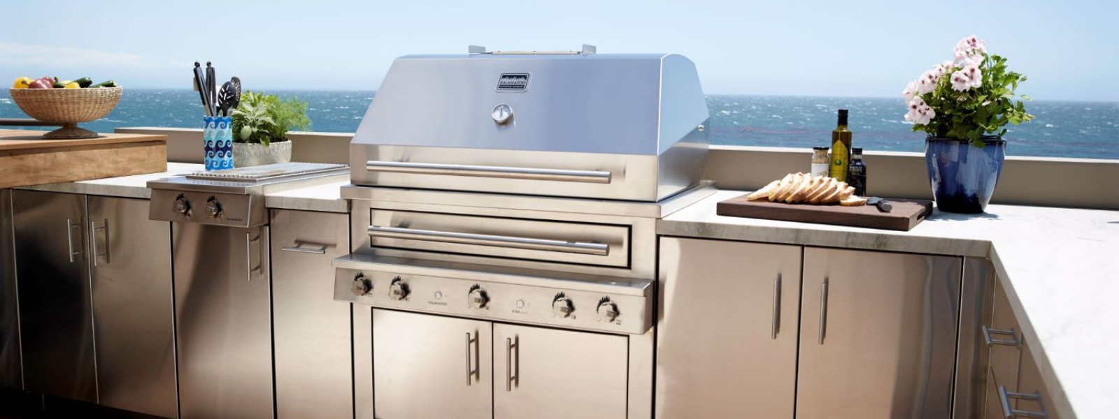Beautifully designed outdoor kitchens from Kalamazoo - available in the UK from Kitchen in the Garden
