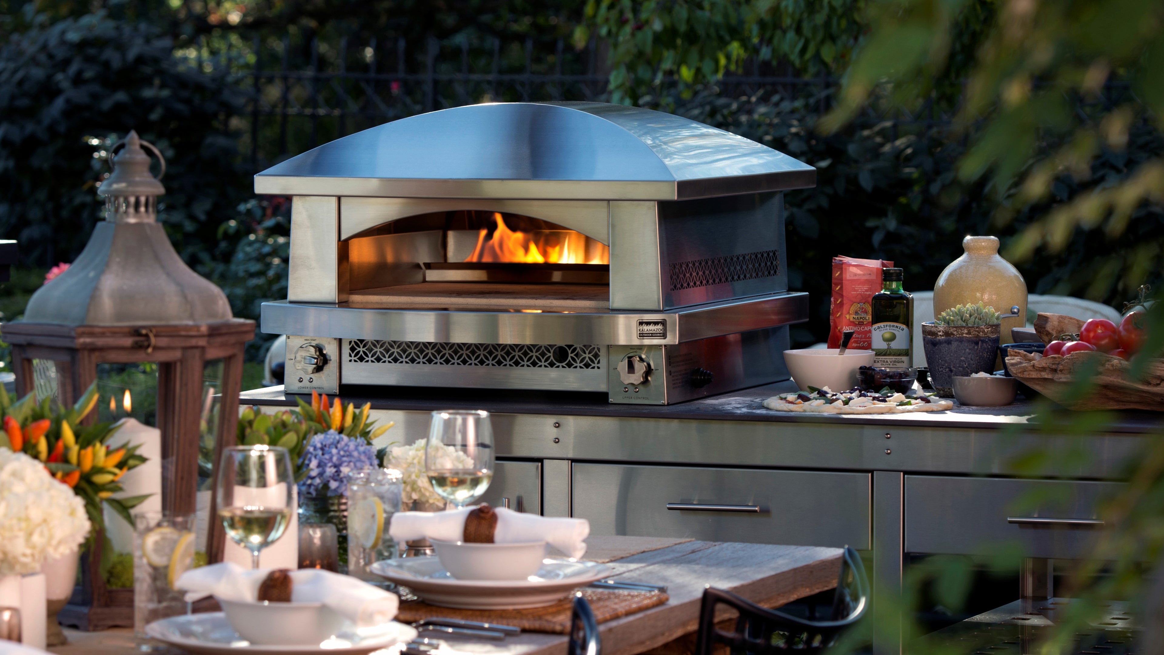 Outdoor Pizza Ovens from luxury brands including Kalamazoo, Alfa and Delivita