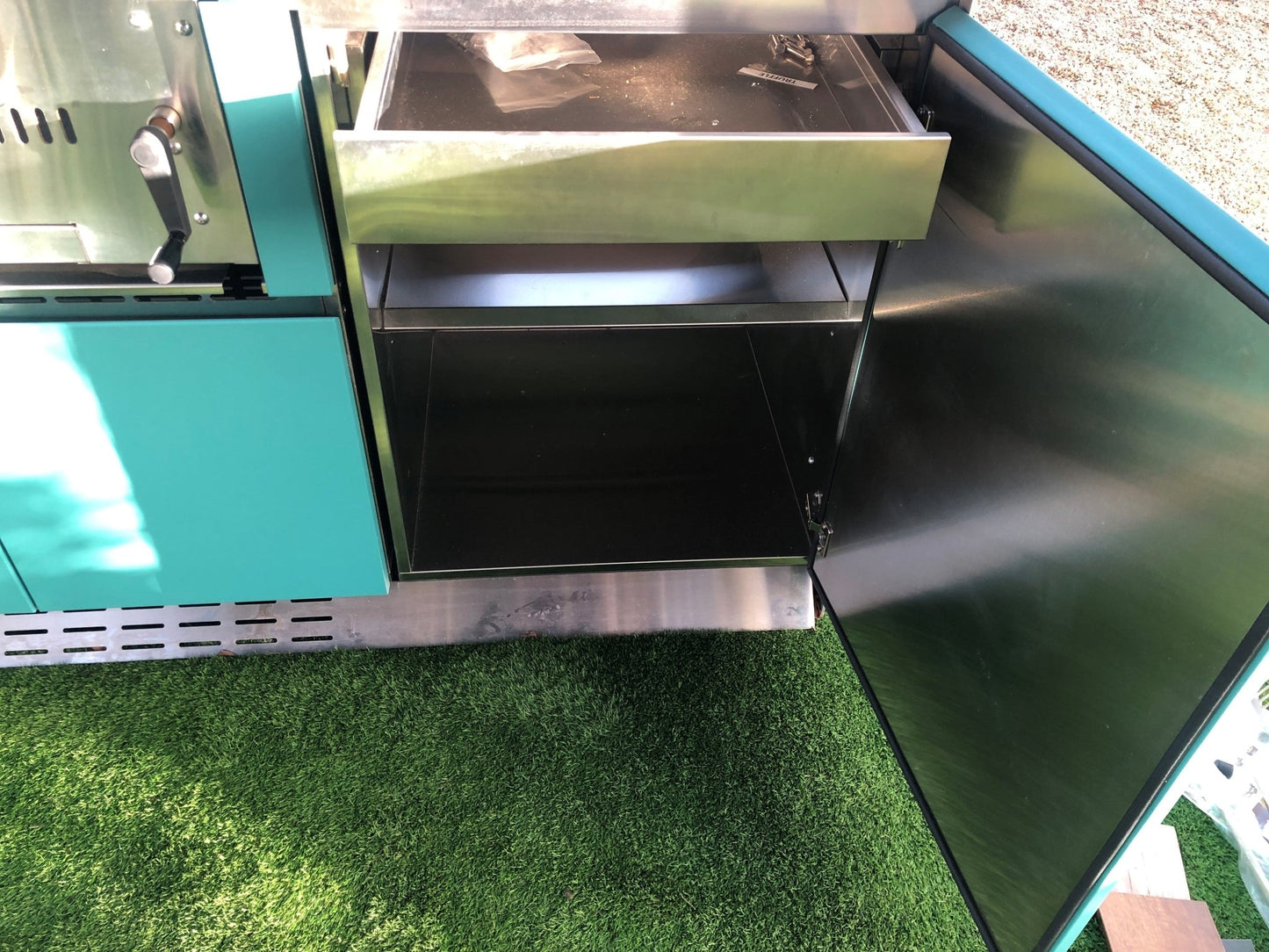 Ex-Display OF kitchen with Bull Bison Charcoal Grill (including delivery & local installation) - Kitchen In The Garden
