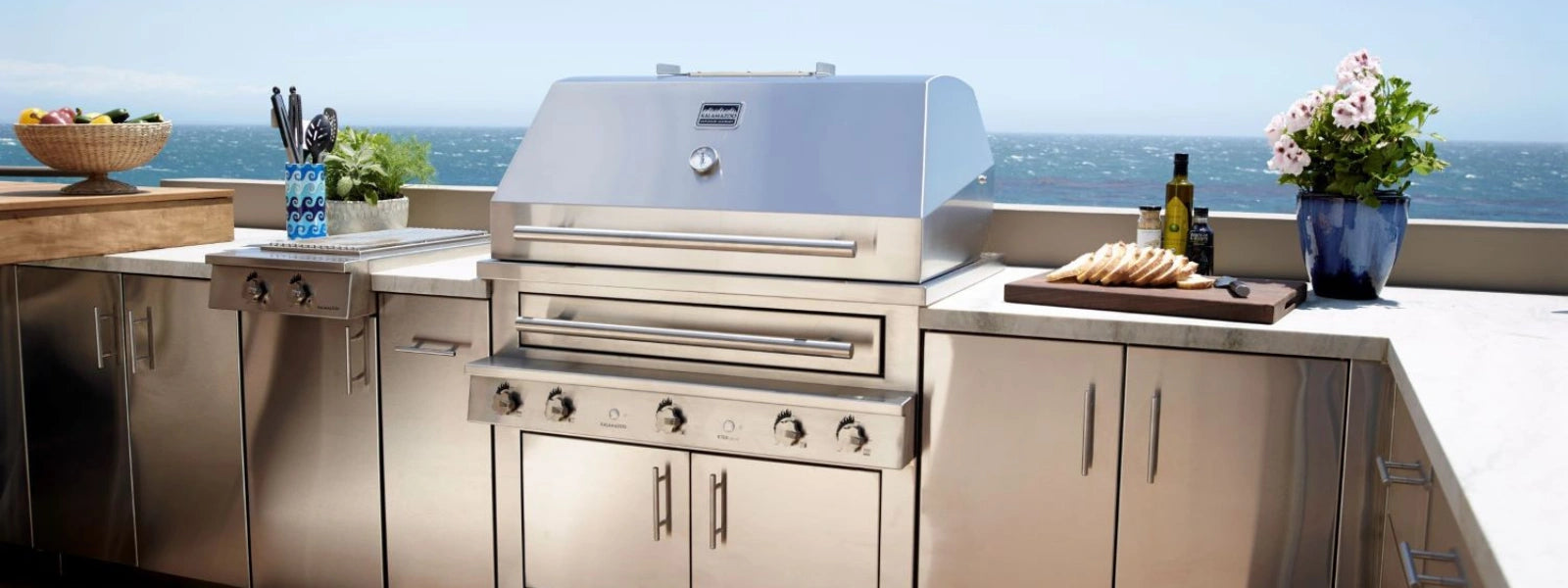 Beautifully designed outdoor kitchens from Kalamazoo - available in the UK from Kitchen in the Garden