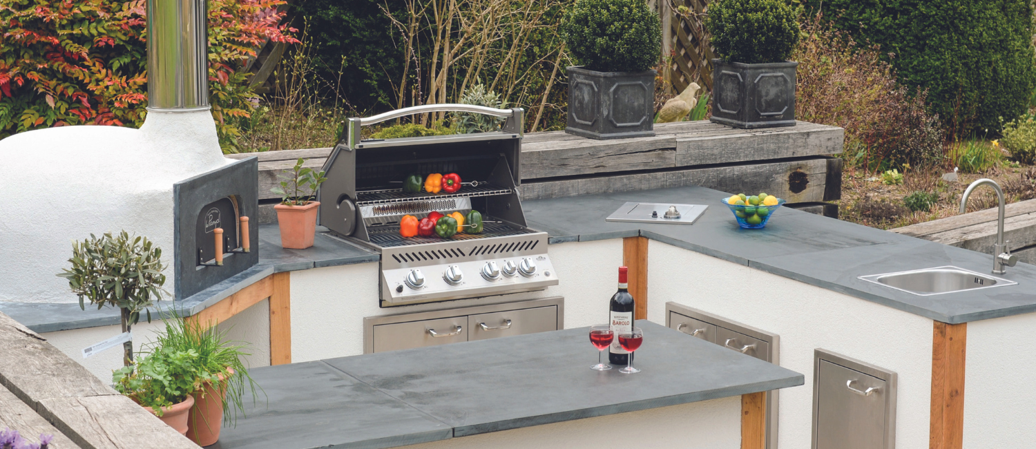 U-shaped outdoor kitchen – Kitchen In The Garden