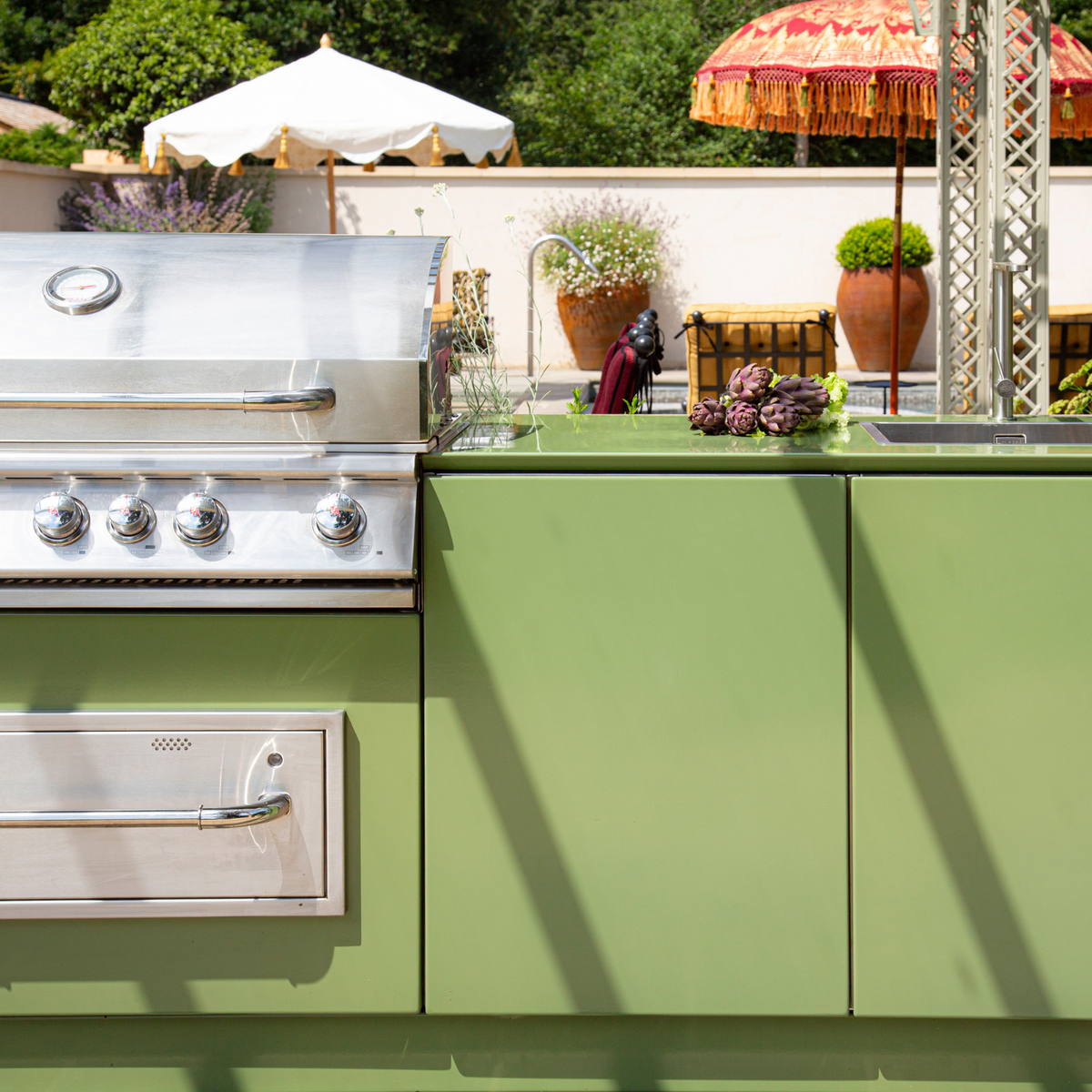 A Bull BBQ Grill incorporated into a Vlaze outdoor kitchen