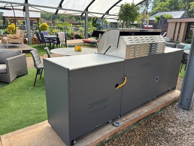 Ex - Display Whistler Kitchen (including delivery) - Kitchen In The Garden