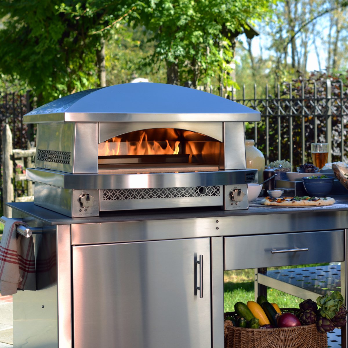 Kalamazoo Artisan Fire Pizza Oven - Freestanding - Kitchen In The Garden